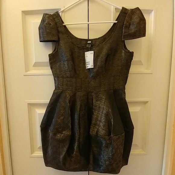 H&M Dresses & Skirts - H & M Puff Dress Bronze Metallic Sz. 6